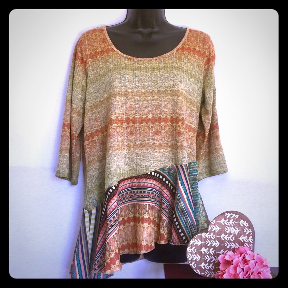 One World Live and Let Live Size L Knit Top.
